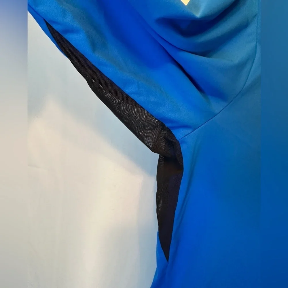 Kjus Dorian Half-Zip Golf Shirt Bright Blue Size 52 Large Lightweight‎ Tiny Logo